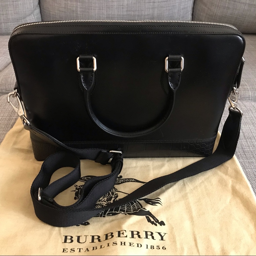 Burberry Slim Barrow Bag in Leather & Alligator! - Picture 12 of 15